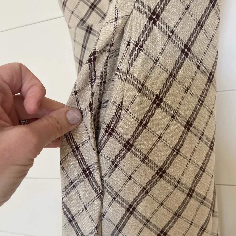 New w tags, lulu’s MIDI sleeveless dress w zipper - Picture 6 of 9